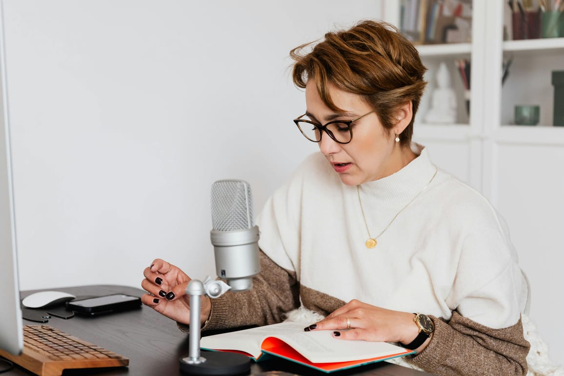 How to choose the best AI voice for any audio